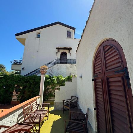 Casa Vacanze Villa Angelina Giardini-Naxos Buitenkant foto