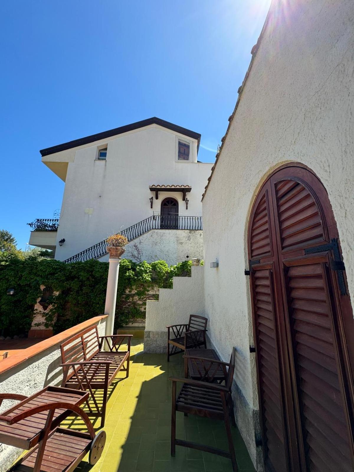 Casa Vacanze Villa Angelina Giardini-Naxos Buitenkant foto