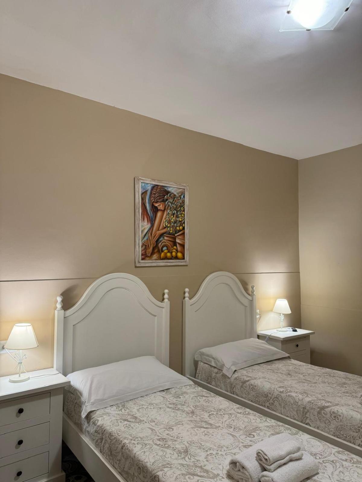 Casa Vacanze Villa Angelina Giardini-Naxos Buitenkant foto