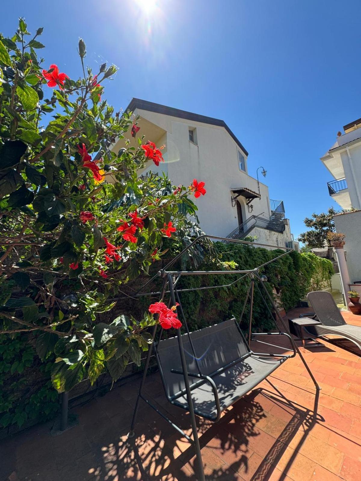 Casa Vacanze Villa Angelina Giardini-Naxos Buitenkant foto