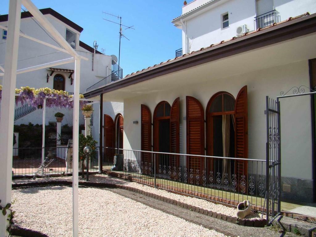 Casa Vacanze Villa Angelina Giardini-Naxos Buitenkant foto